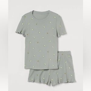 SOLD!! H&m Avacado Pyjama Set